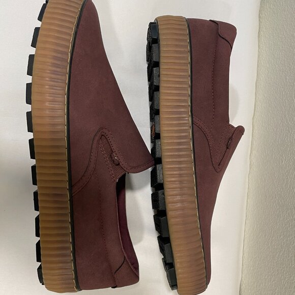 (NEW) LUGZ "Spell" Women's Non Slip Rubber Sole Slip On Loafer, Burgundy - 11 - Picture 6 of 12